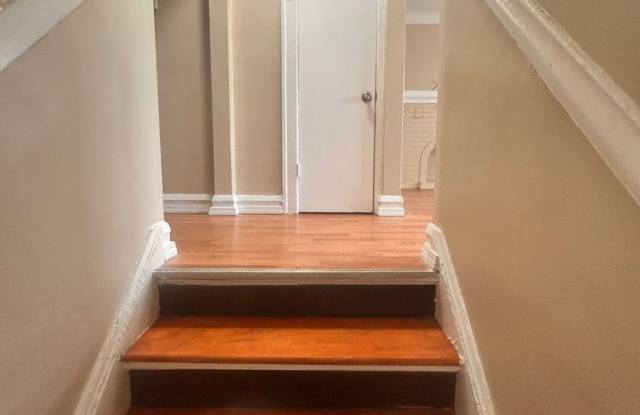 Spacious 4-Bedroom Brick Bungalow with Bonus Room Gallery 4