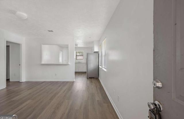 233 Tanglewood DR B Gallery 3