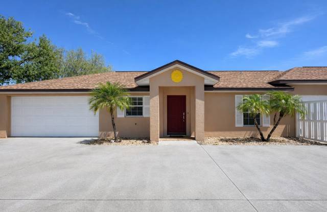 211 Rotonda Boulevard West - B photos photos