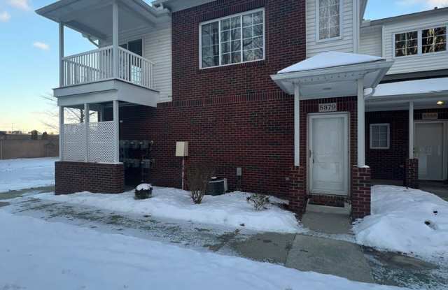 5379 Twin Oaks drive - 5379 Twin Oaks Drive, Sterling Heights, MI 48314