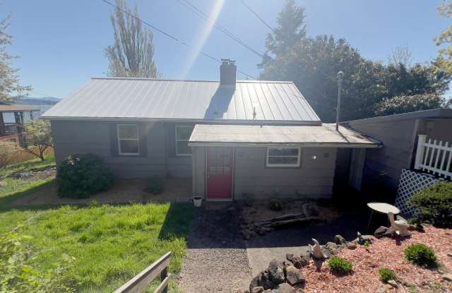 762 Erie Ave, Astoria, OR 97103 photos photos