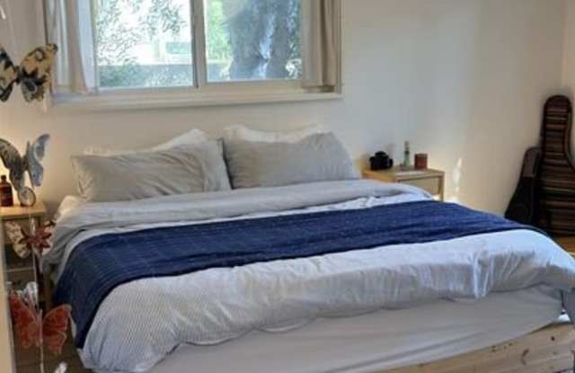 1570 Via Capri unit: 2 photos photos