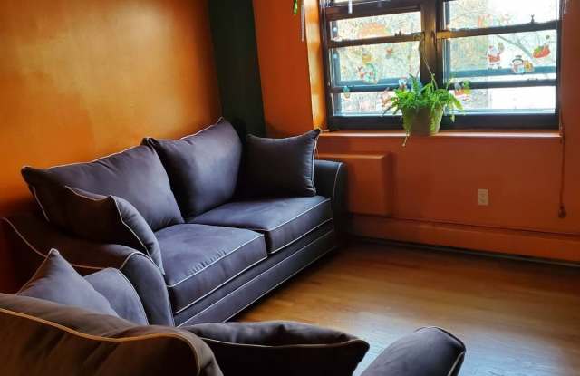 1885 Lexington Ave - 1885 Lexington Avenue, New York City, NY 10035