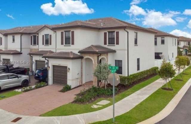 11068 W 33rd Ct Gallery 2