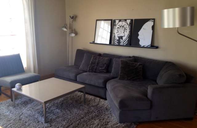 2932 Zarthan Avenue South Gallery 3