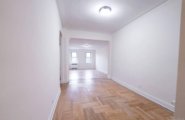 2190 Boston Road Gallery 2