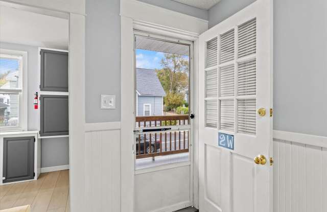 264 Bridge Street - 264 Bridge Street, Manchester, NH 03104