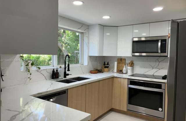 365 NE 87th St photos photos