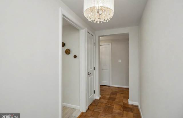 10085 WINDSTREAM Drive Gallery 4