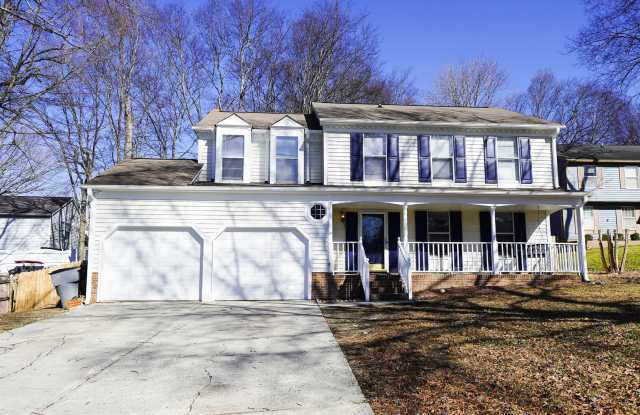 4 Bedroom, 2 1/2 bath, 2 car garage, fenced yard - 10911 Balbriggan Court, Charlotte, NC 28262