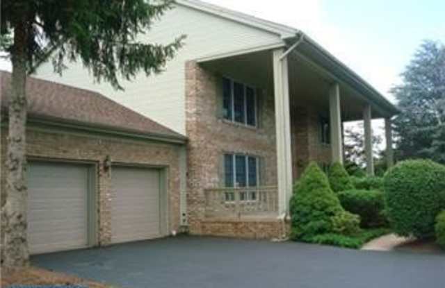 8 POPLAR COURT photos photos