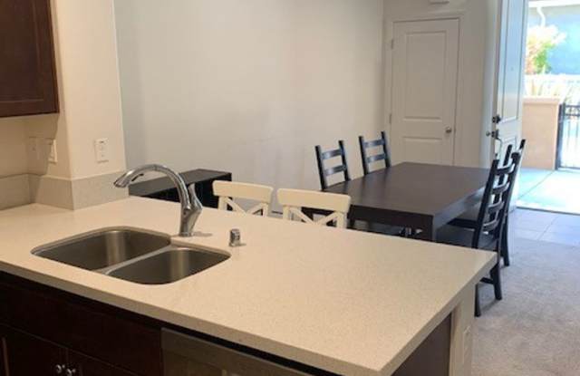 Goleta townhome Gallery 4