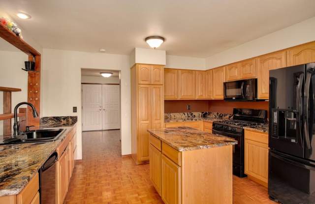 5178 S Sedalia Ct Gallery 4