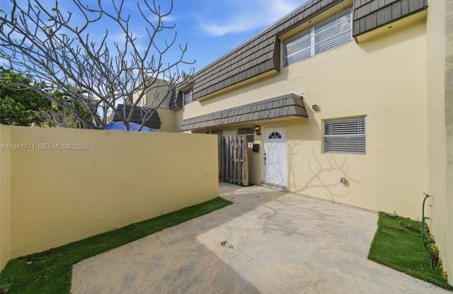 8313 SW 137th Ave photos photos