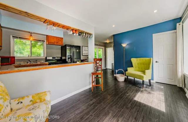 5420 South Waverly Road Gallery 2
