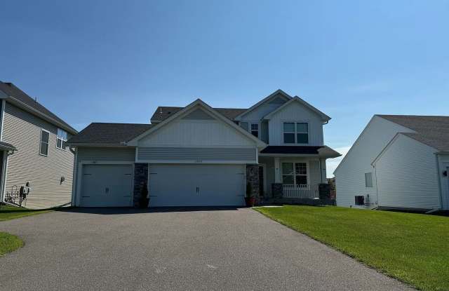 4 bed house available in otsego! photos photos