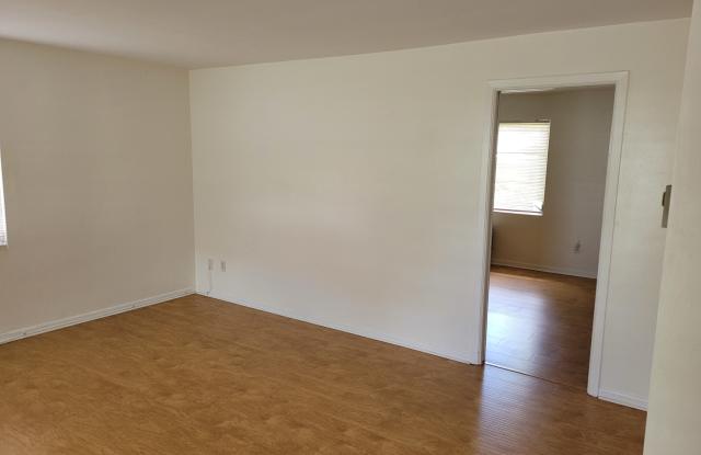 941 Highland Ave photos photos