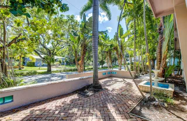 616 SW 11th Ct Gallery 4