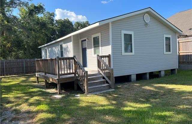 3911 OREGON Street photos photos