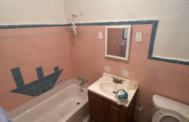2 Bedroom, 2 Bathroom Apt for Rent - 2nd Flr Gallery 1