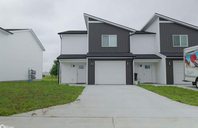 502 Layne Drive Unit 103 - 502 Layne Drive, West Burlington, IA 52655