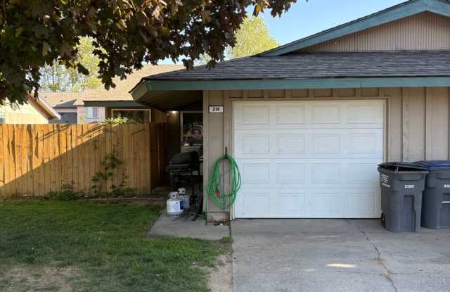 3 Bedroom 1 Bath Duplex in Quincy photos photos