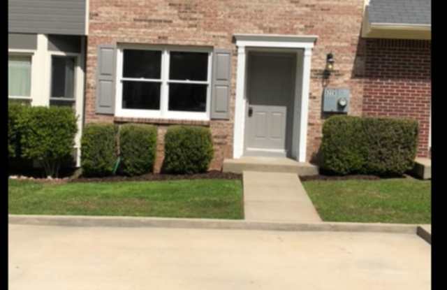 5228 Falling Creek Lane Gallery 2