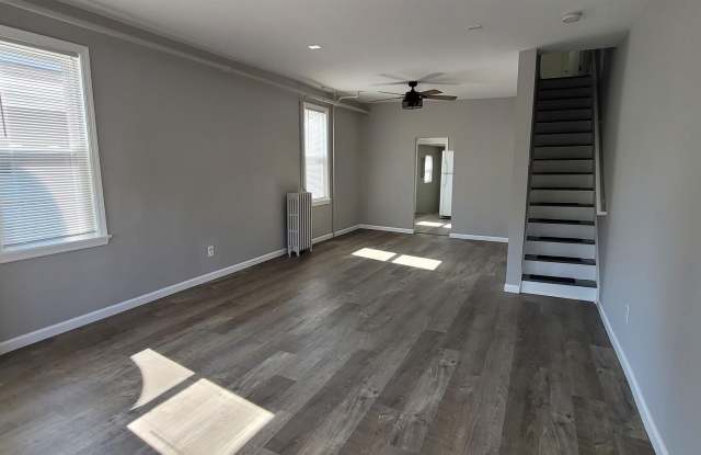 2011 Caspian Ave Gallery 2