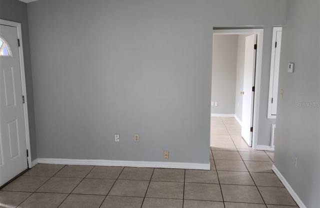 1546 CANDLEWYCK DRIVE Gallery 2