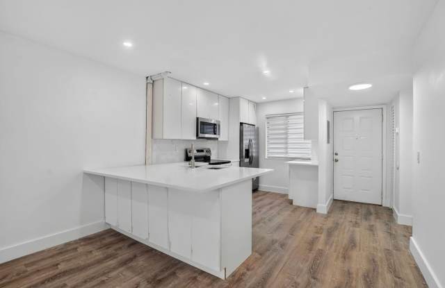 21950 SOUNDVIEW Terrace Gallery 3