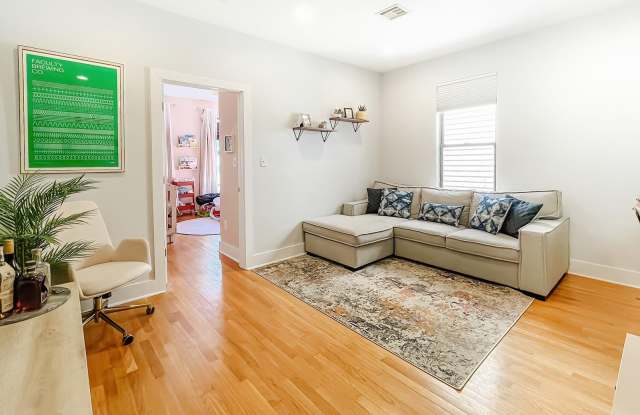 340 PAVONIA AVE - 340 Pavonia Ave, Jersey City, NJ 07302