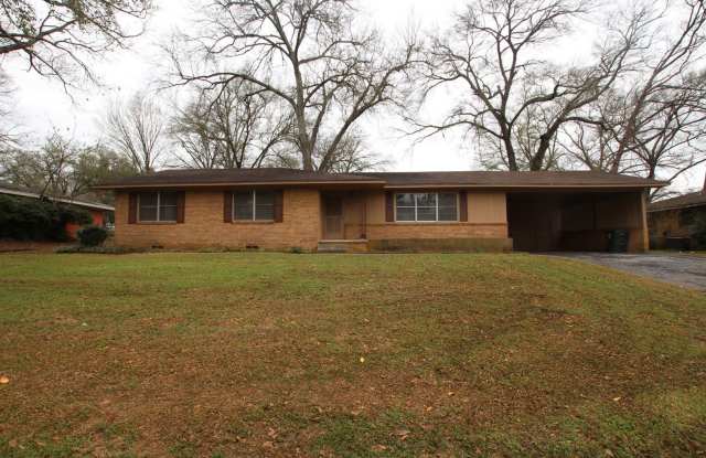 Beautiful 3 Bed 2 Bath in the Heart of Tyler! photos photos