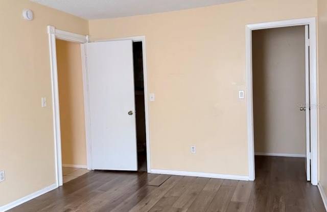 8027 PINEHURST Drive Gallery 2