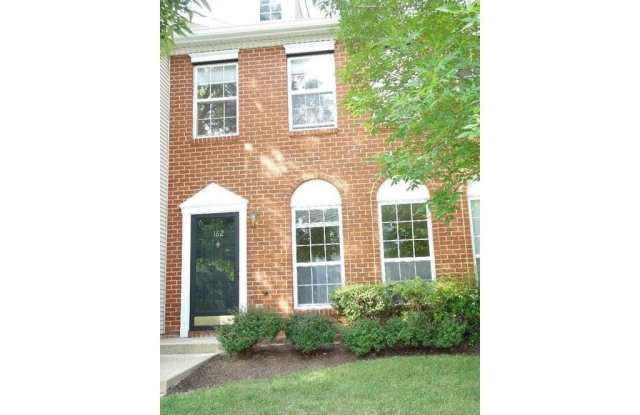 162 SHREWSBURY COURT photos photos