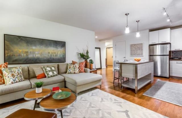 676 Washington St - 676 Washington Street, Boston, MA 02116