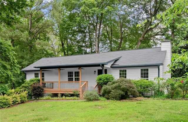 2440 Red Fox Run NW photos photos