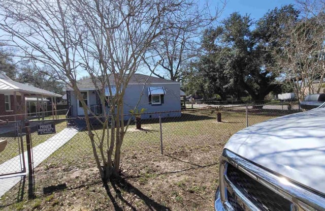 2081 W Intendencia St - 2081 West Intendencia Street, Pensacola, FL 32502