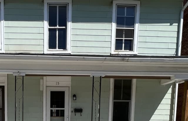 Coming Soon! Cozy 3 Bedroom, 1 Bath Home In Spring Grove School District! photos photos