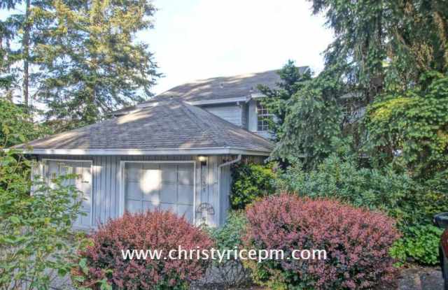 8534 139th Ave NE - 8534 139th Avenue Northeast, Redmond, WA 98052