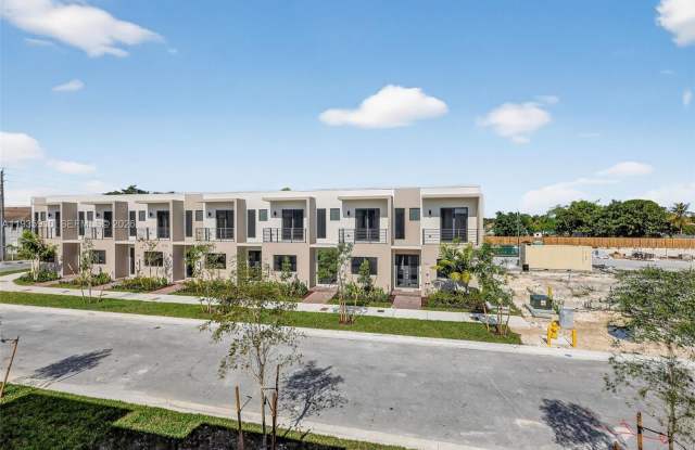 13872 SW 262nd photos photos