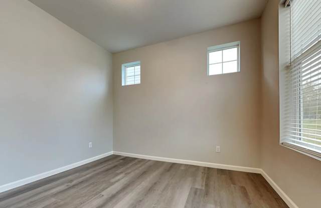 3520 Cuddy Ln NE photos photos