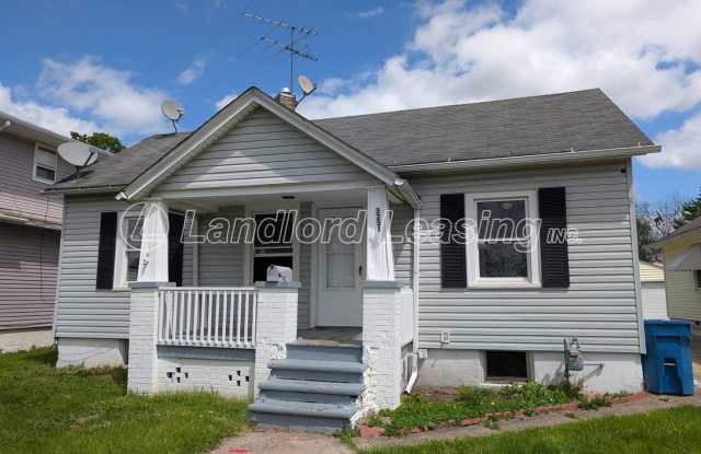 $595 Security Deposit Special! photos photos