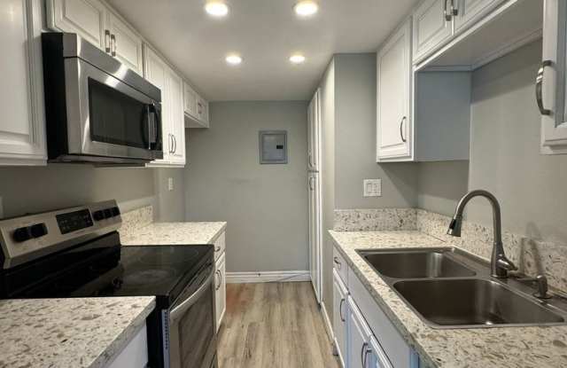 Modern 2 Bed 1 Bath Townhouse in San Juan Capistrano photos photos