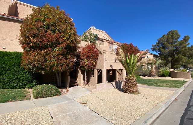 LOWER LEVEL 1 BEDROOM CONDO FOR RENT - 2050 South 1400 East, St. George, UT 84790