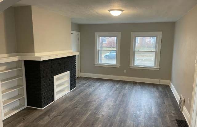 1123 W 23rd St photos photos