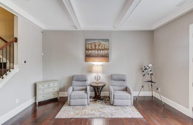 2802 Avington Lane Gallery 4