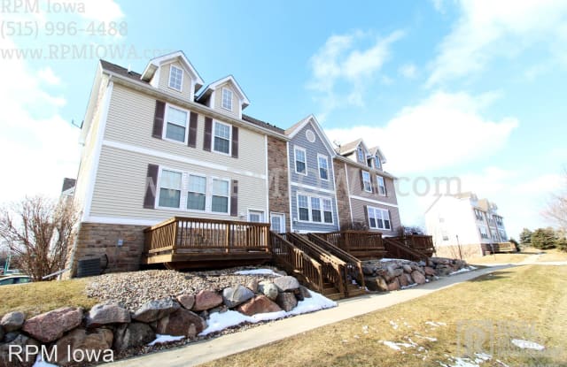 4430 152nd Street - 4430 152nd Street, Urbandale, IA 50323