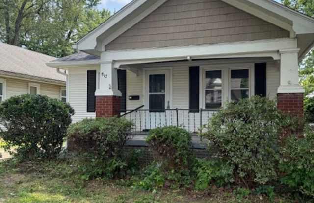817 E. Riverside Dr, Evansville, IN 47713 photos photos