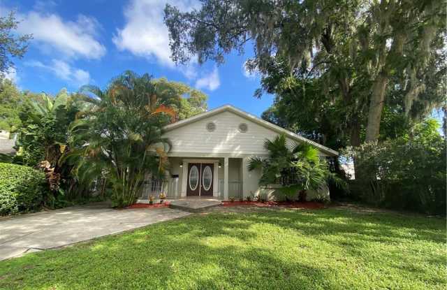 1015 LAKE HIGHLAND DRIVE Gallery 2