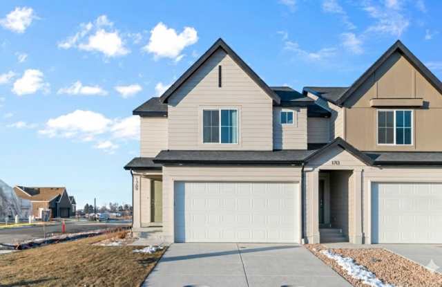 1487 East 690 North - 1 photos photos